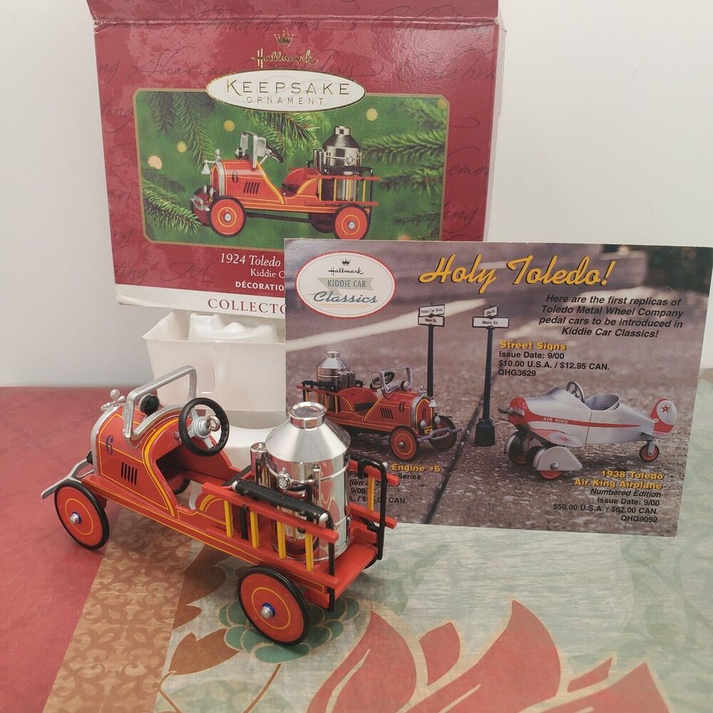 Hallmark Ornament 2000 - 1924 Toledo Fire Engine #6 Cast Metal New